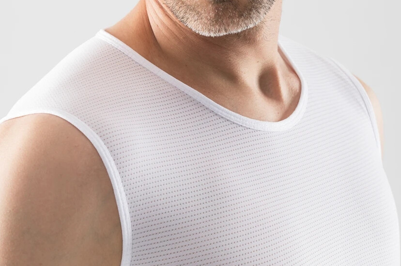 Camiseta Gore Sin Mangas Blanco Base Layer - Imagen 5